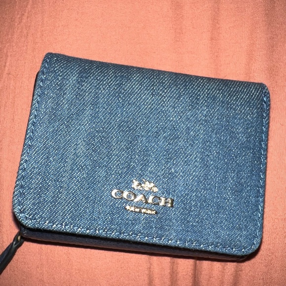 Coach wallet - Picture 1 of 4